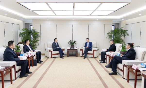 [图文]新疆能源集团与数字新疆集团开展座谈交流